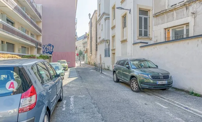 Appartement "Le Petit Parfait", Grenoble, HOSTNATION